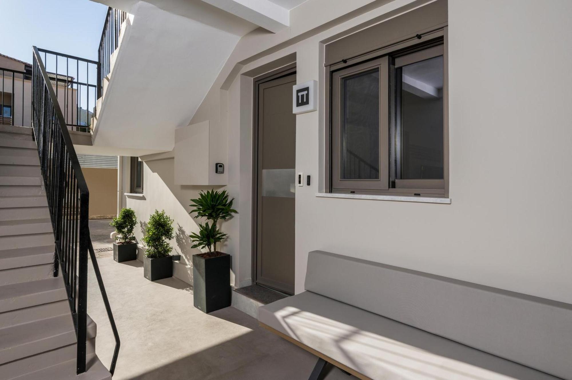 Π Suite Project: Smart Bnb خانيا المظهر الخارجي الصورة