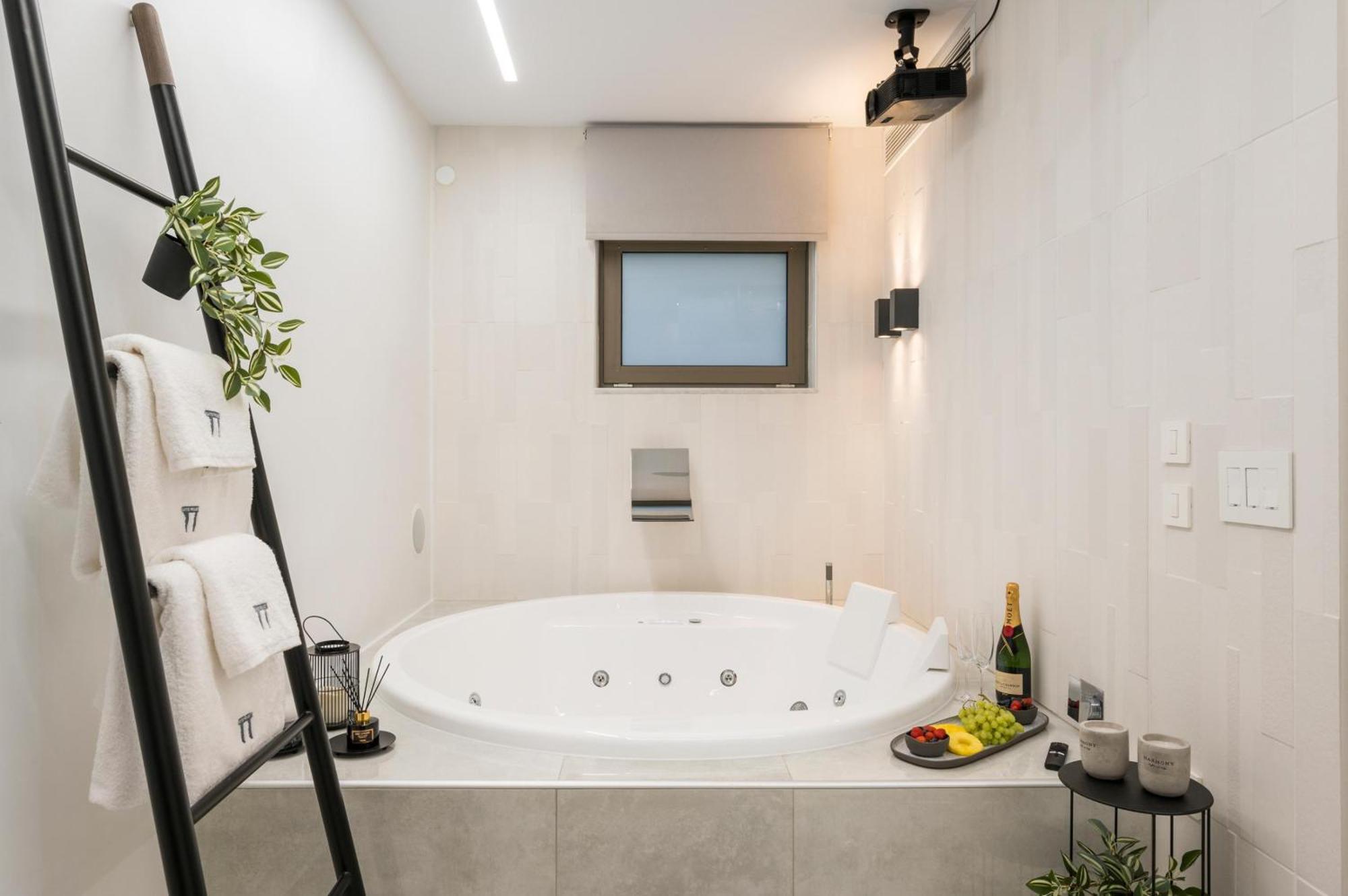 Π Suite Project: Smart Bnb خانيا المظهر الخارجي الصورة
